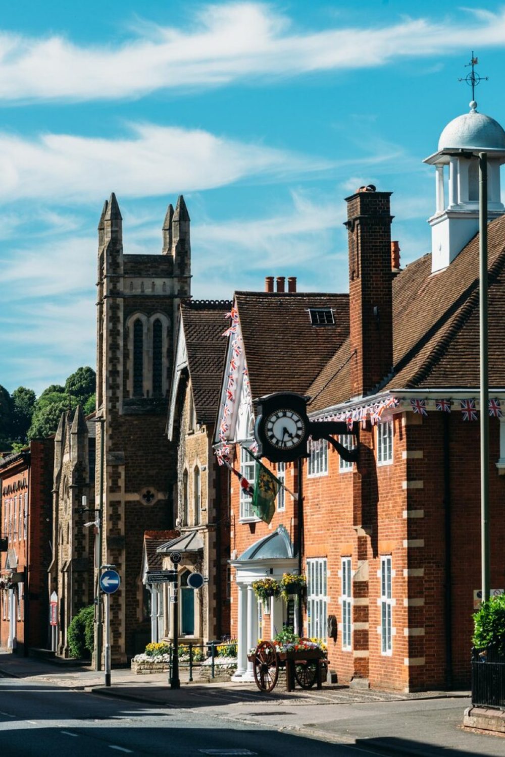 farnham city Farnham to London Airport Taxi